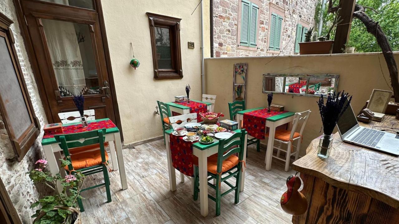 Cunda Konak Nazimaki Ayvalı Exterior foto